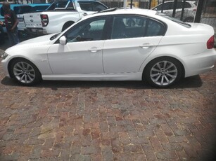 2010 BMW 3 Series 320i auto For Sale in Gauteng, Johannesburg