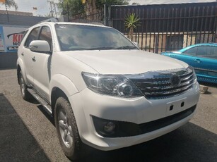 2013 Toyota Fortuner 4.0 V6 4x4 Auto For Sale in Gauteng, Johannesburg