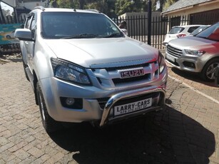 2014 Isuzu KB 250D-Teq double cab LE For Sale in Gauteng, Johannesburg