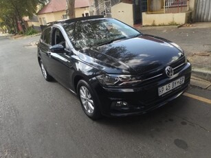 2017 Volkswagen Polo hatch 1.0TSI Comfortline beats For Sale in Gauteng, Johannesburg