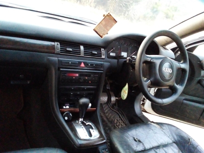 Audi A6 2.4 multitronic