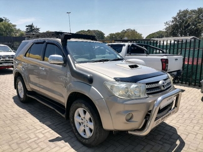 2009 Toyota Fortuner 3.0D4D 4X4 Manual SUV For Sale For Sale in Gauteng, Johannesburg