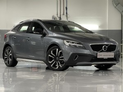 2018 Volvo V40 D4 Cross Country Inscription Geartronic