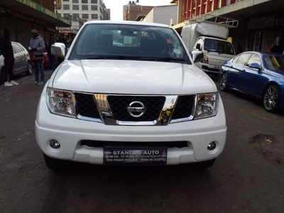 2014 Nissan Navara 2.5dCi double cab 4x4 LE For Sale in Gauteng, Johannesburg