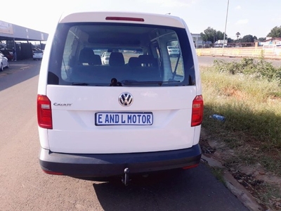 Used Volkswagen Caddy Maxi CrewBus 2.0 TDI for sale in Gauteng