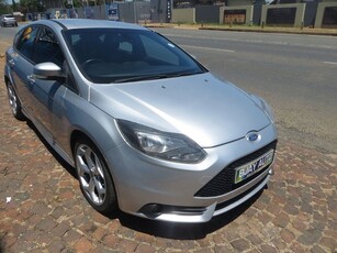 2013 Ford Focus ST 2.0 EcoBoost ST3, Silver with 84000km available now!