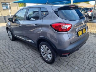 Used Renault Captur 900T Expression (66kW) for sale in Western Cape
