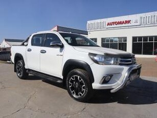 Toyota Hilux 2.8GD-6 double cab Raider auto