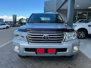 Toyota Land Cruiser 2015, Automatic, 4.5 litres - Bloemfontein