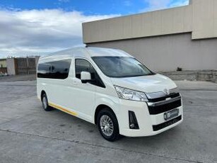 Toyota Quantum 2.8 SLWB bus 14-seater GL manual