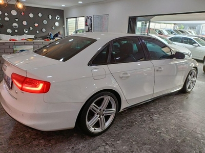 Used Audi A4 2.0 TDI SE AUTO S LINE PACKAGE for sale in Gauteng