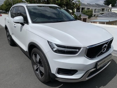 2022 Volvo XC40 T4 Momentum For Sale
