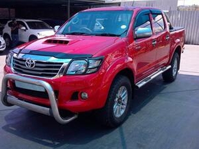 Toyota Hilux 2014, Manual, 3 litres - Cape Town
