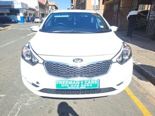 Used Kia Cerato 2.0 MANUAL for sale in Gauteng