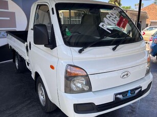 Used Hyundai H100 Bakkie 2.6D Dropside for sale in Gauteng