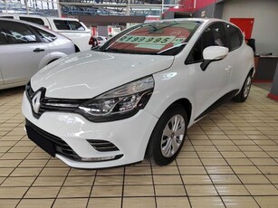 Used Renault Clio IV 900T Authentique 5