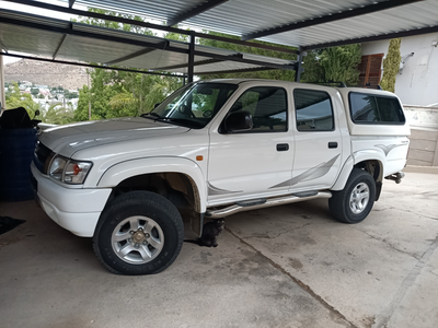 2005 Toyota Hilux Double Cab