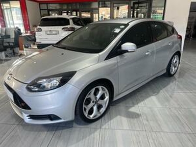 Ford Focus 2013, Manual, 2 litres - eMangweni