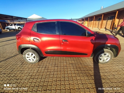 Renault kwid 2017 for R60000 negotiable