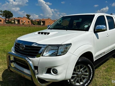 Toyota Hilux 2015 Toyota Hilux Double Cable Legend 45 For Sell 0735069640 Manual 2015