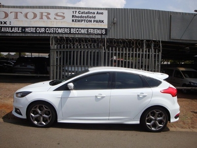 Used Ford Focus 2.0 EcoBoost ST3 for sale in Gauteng
