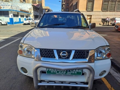 Used Nissan NP300 2.4 Manual Petrol for sale in Gauteng