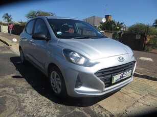 2021 Hyundai Grand i10 1.2 Motion, Silver with 32000km available now!