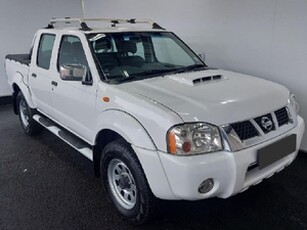 Nissan NP 300 2014, Manual, 2.5 litres - Cape Town