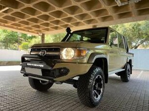 Toyota Land Cruiser 70 2022, Manual, 4.5 litres - East London