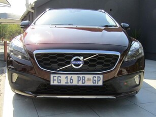 Used Volvo V40 CC D4 Inscription Auto for sale in Gauteng