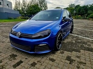 Volkswagen Golf 2014, Automatic, 2 litres - Butterworth