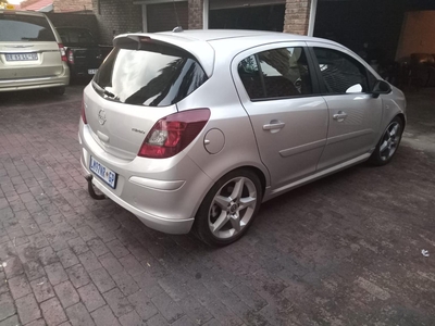 Opel corsa 1.6 turbo