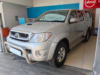 2009 Toyota Hilux 3.0 D-4D D/Cab R/Body Raider with 238410kms CALL SAM 081 707 3443