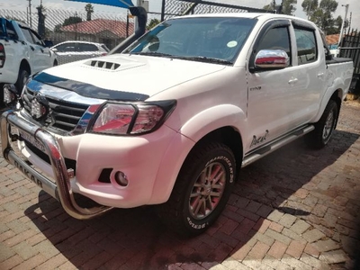 2014 Toyota Hilux 3.0D-4D double cab Raider Dakar edition For Sale in Gauteng, Johannesburg