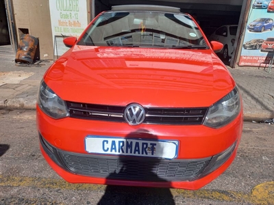 2014 Volkswagen Polo 1.6 Comfortline, Red with 77000km available now!