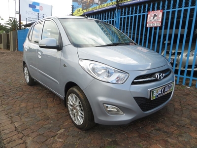 2015 Hyundai i10 1.2 GLS AT, Blue with 84000km available now!