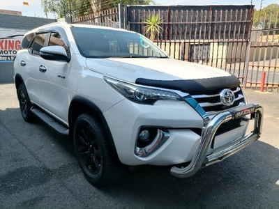 2017 Toyota Fortuner 2.8GD-6 4X4 SUV For Sale For Sale in Gauteng, Johannesburg