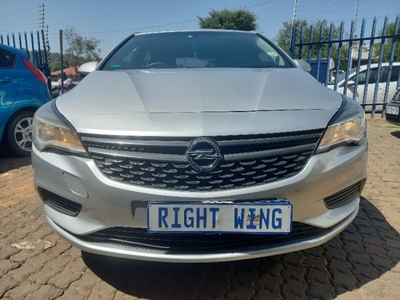 2018 Opel Astra hatch 1.0T Essentia For Sale in Gauteng, Johannesburg
