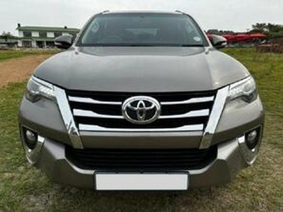 Toyota Fortuner 2017, Automatic, 2 litres - Johannesburg