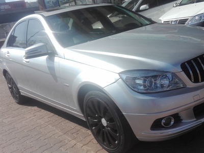 2009 Mercedes Benz C-Class C200 used car for sale in Johannesburg City Gauteng South Africa - OnlyCars.co.za