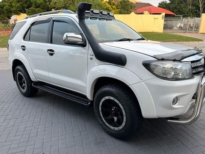 2010 Toyota Fortuner 4.0 V6 4c2 Automatic