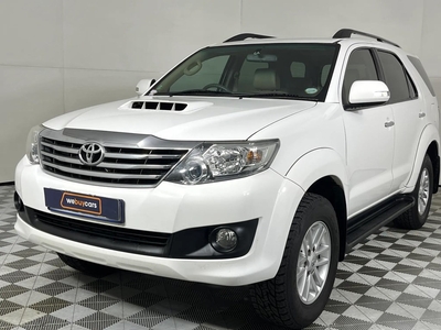 2013 Toyota Fortuner III 2.5 D-4D VNT Raised Body Auto