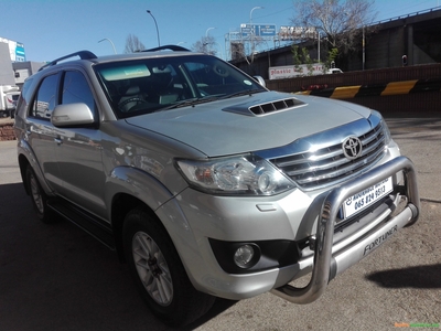 2014 Toyota Fortuner 3.0 D4D used car for sale in Johannesburg City Gauteng South Africa - OnlyCars.co.za