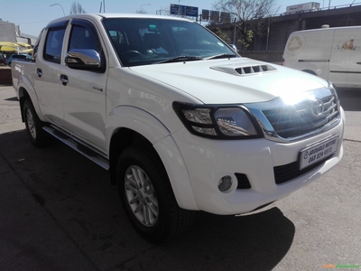 2014 Toyota Hilux 3.0 D4D used car for sale in Johannesburg City Gauteng South Africa - OnlyCars.co.za