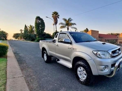 2014 Toyota Hilux D4D used car for sale in Kempton Park Gauteng South Africa - OnlyCars.co.za