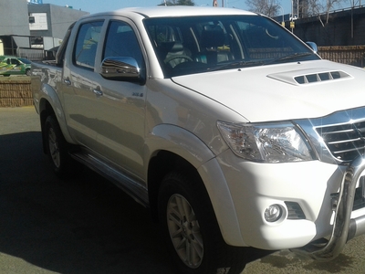 2015 Toyota Hilux 3.0 D4D used car for sale in Johannesburg City Gauteng South Africa - OnlyCars.co.za