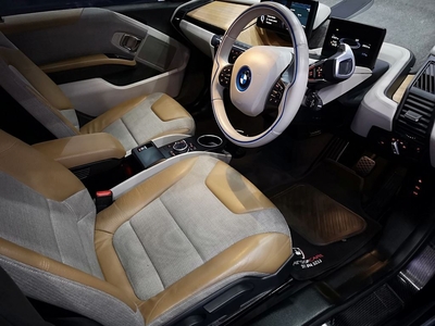2016 BMW i3 eDrive REx