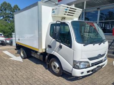 Toyota Dyna 150 chassis cab