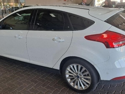 Used Ford Focus 1.0 EcoBoost Trend 5