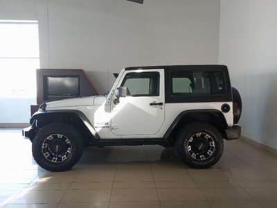 Used Jeep Wrangler 3.8 Sport M6 Unlimited for sale in Western Cape